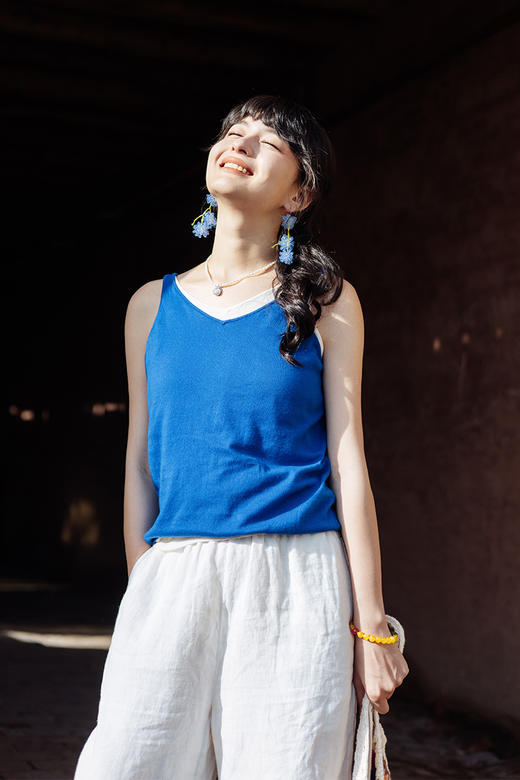 绽放旅行女装521朵/高端定制100%长绒棉宽松短款休闲毛织V领吊带 商品图5