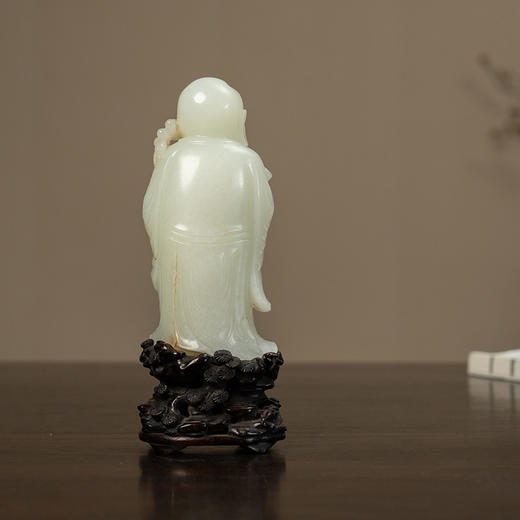 清 和田玉雕持经罗汉（红木座） 商品图4