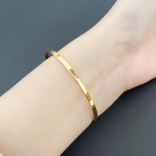 【限时克减150元】足金无氰超轻5D硬金空心固口手镯素圈光圈四方固口手镯（面宽约2.7-3.1mm，厚约1.7mm)(AR5DSZ00019)（预售产品下单后不退款不退货不换货不补差价） 商品图2