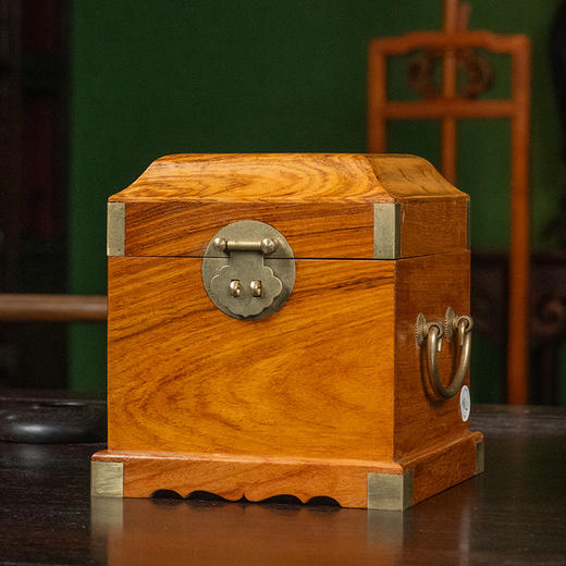 黄花梨盝顶官印箱 商品图4