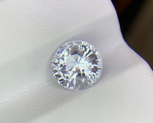 4.74ct 白蓝宝裸石 商品图2