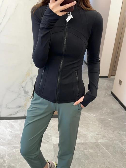 点此购买 Lululemon春秋季女士运动夹克外套 LL 294474 商品图8