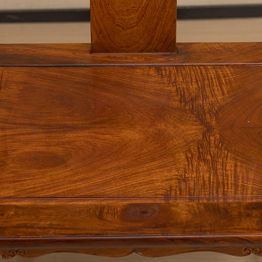 二十世纪 黄花梨螭龙纹圈椅成套（两椅一几） 商品图2