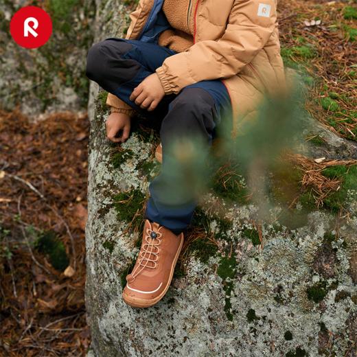 芬兰2024年秋冬新款男女儿童大童拒水防滑运动旅游鞋 商品图1