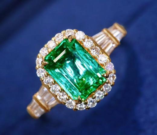 0.9ct 祖母绿戒指 商品图1