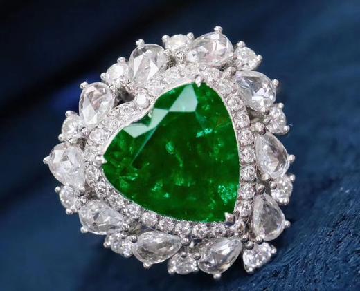2.19ct 祖母绿戒指 商品图2