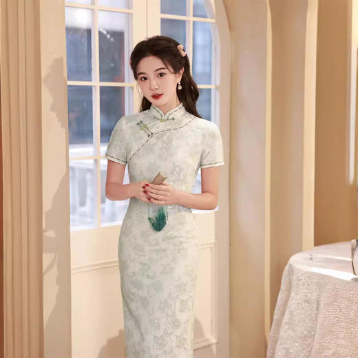 夏款复合蕾丝宽边中长款旗袍浅绿修身低开衩SJT650 商品图1