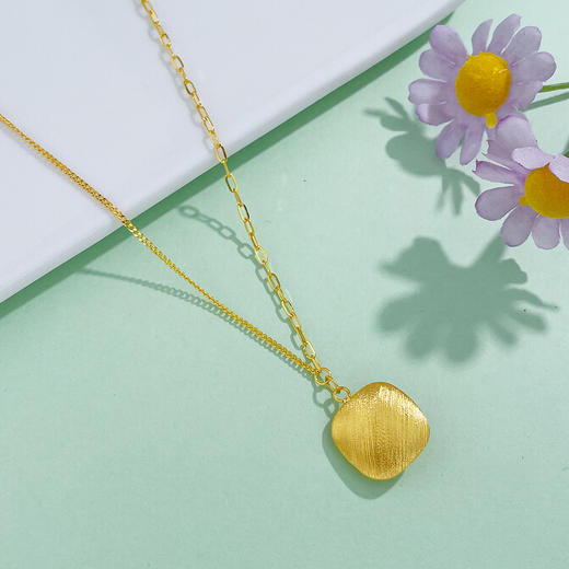 【限时克减150元】足金999 #小方糖 #小红书 （足金999字印）5G黄金调节AB项链绕线七彩小方糖几何方牌套链(5GTL01562)（预售产品下单后不退款不退货不换货不补差价 商品图1