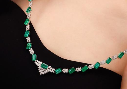 15.6ct 祖母绿晚装链 商品图4