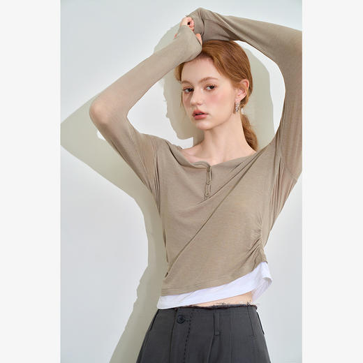 撞色设计感假两件长袖T恤女早春捏褶显瘦修身上衣V3242273 商品图3
