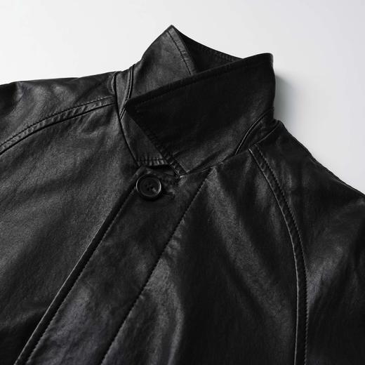 ROMI STUDIO“棕标甄选”全植揉羊皮薄软挺阔手工长款皮衣 441P9026 商品图1