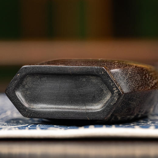 清 紫檀诗文六角瓶形花插 商品图3