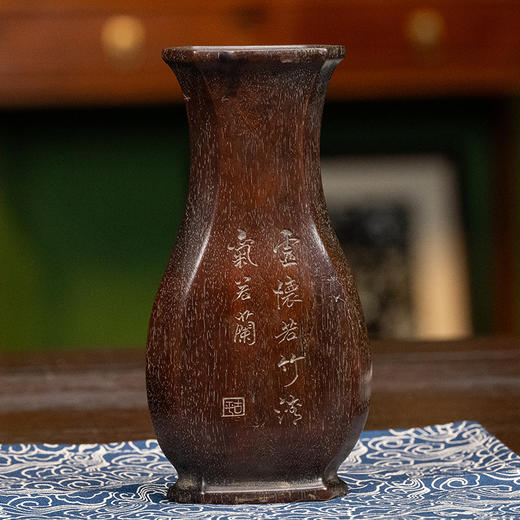 清 紫檀诗文六角瓶形花插 商品图1