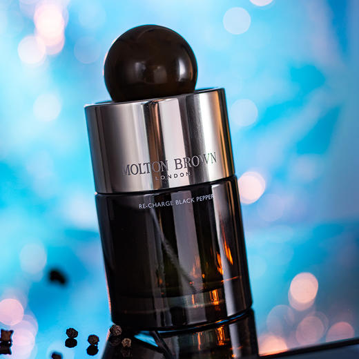 摩顿布朗 黑胡椒 Molton Brown Re-charge Black Pepper Eau de Parfum  分装 【一场深邃而又不失活力的感官盛宴】 商品图0