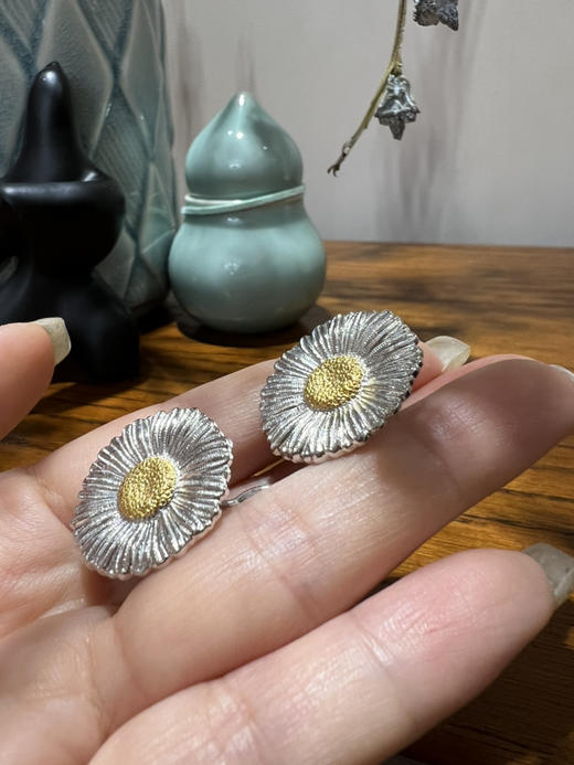 816-6 雏菊耳夹耳环 现货少量 除了无标就是圆正 商品图5