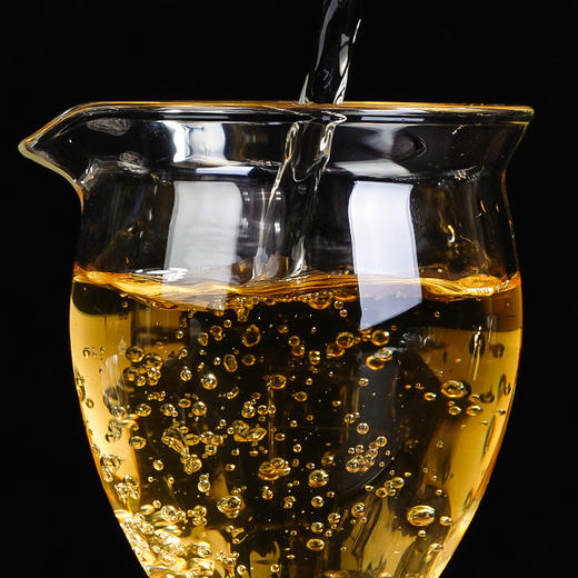 10月4日中午12点【龙团贡茶那罕龙珠】2023年古树春茶龙珠甄选46号茶农核心产区品质普洱茶生茶小龙珠70克/罐 商品图6