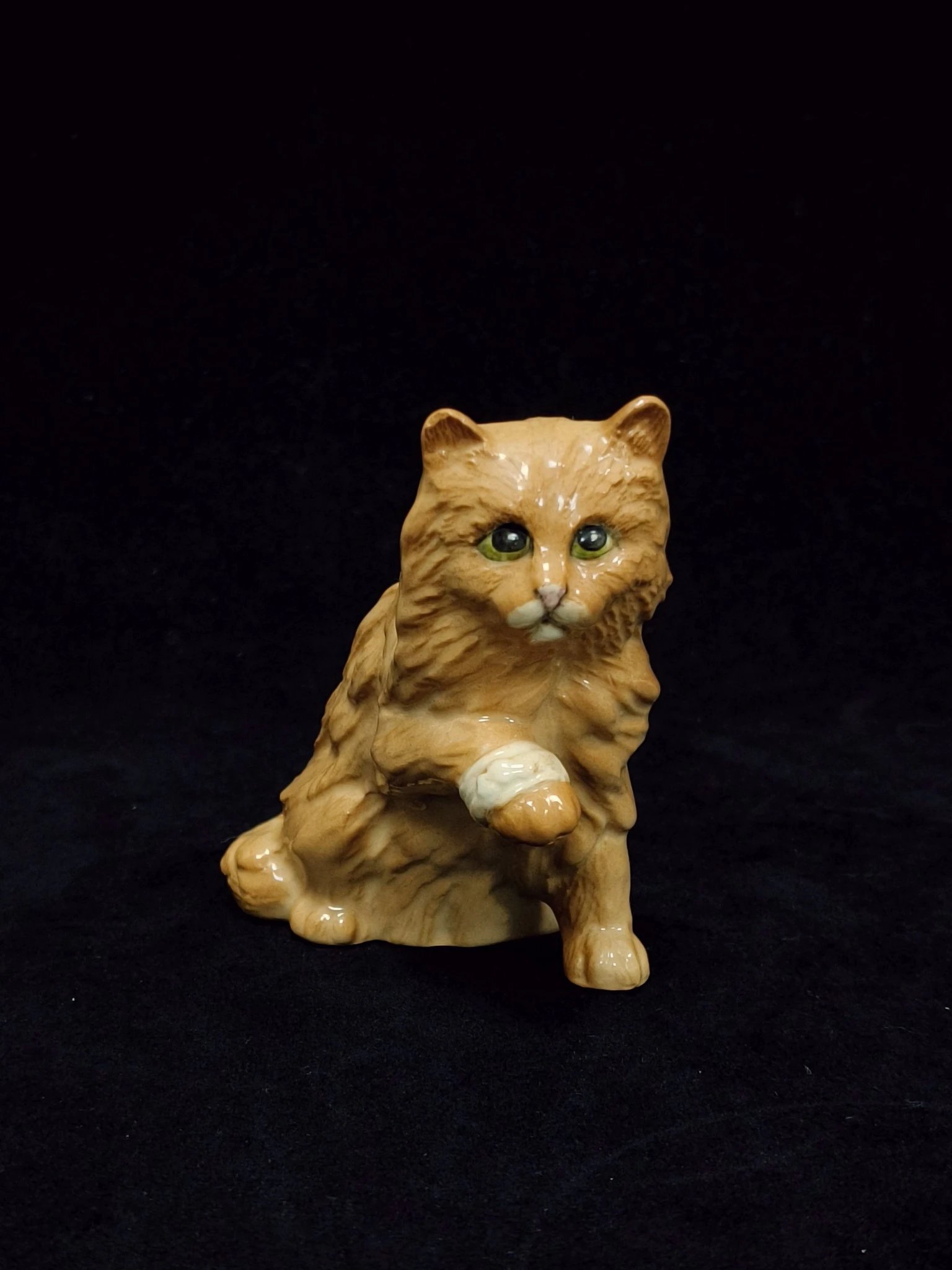 英国皇家道尔顿动物瓷偶一组顽皮的小猫咪造型制作精细小巧可爱
