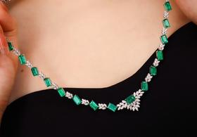 15.6ct 祖母绿晚装链