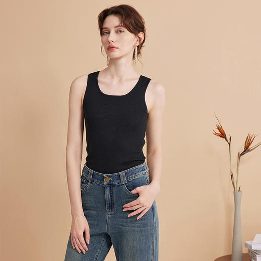 EITIE爱特爱秋季新款百搭时尚减龄修身针织无袖上衣小背心女D2401403 商品图10