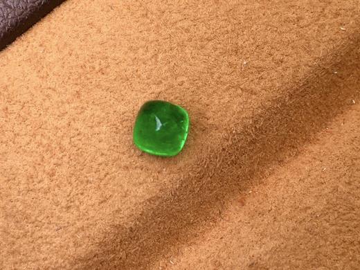 0.74ct 祖母绿裸石 商品图3