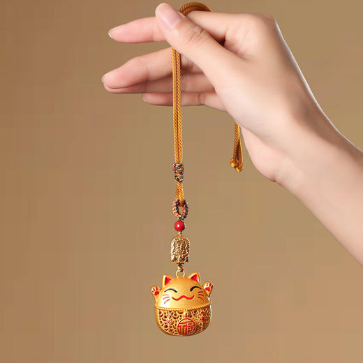 【喵喵万福】灵机锦鲤金钱猫挂饰 镂空雕花车挂挂件钥匙扣 商品图3