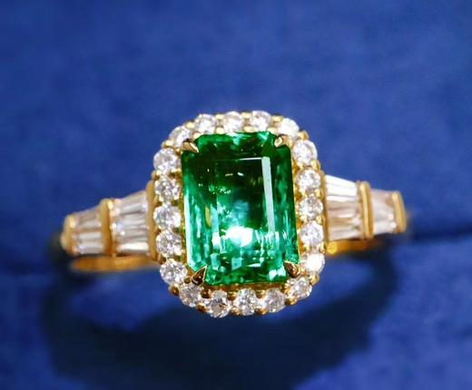 0.9ct 祖母绿戒指 商品图0