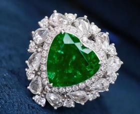 2.19ct 祖母绿戒指