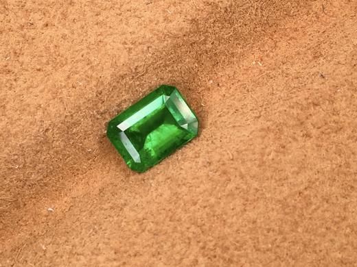 0.83ct 祖母绿裸石 商品图0