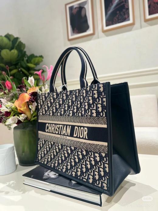 Dior迪奥24早春款托特包，囿肩带啦可以背的托特 商品图2