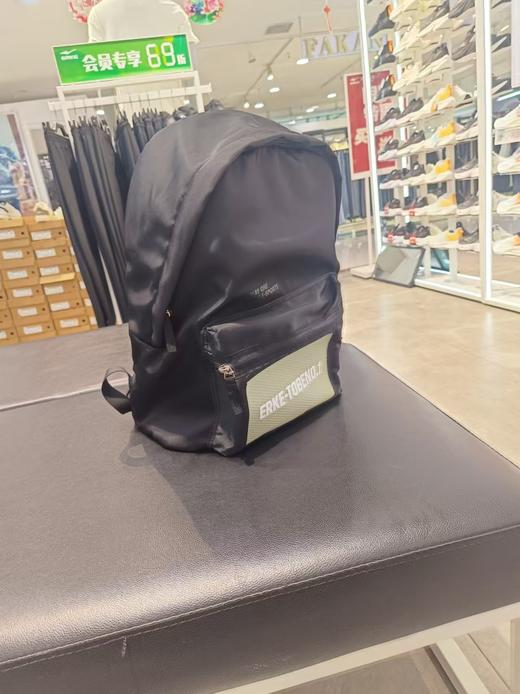 鸿星尔克双肩背运动休闲时尚黑色双肩背包 商品图1