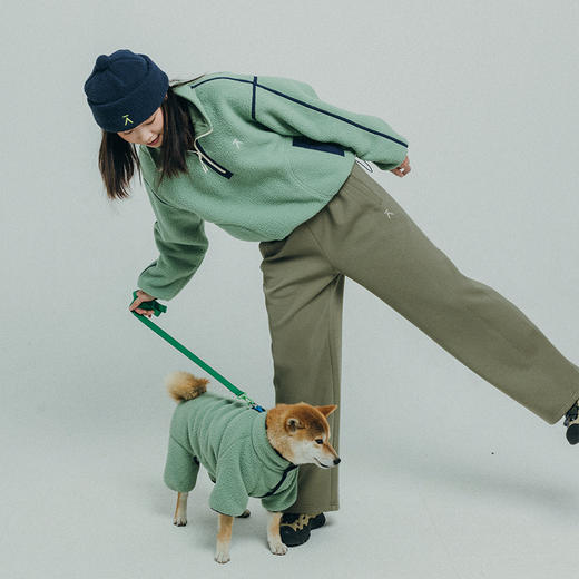 【品牌特惠】ACMEITEM爱棵米 户外女士休闲运动长裤可调节脚口绣花系绳长裤子GAF2020355E 商品图3