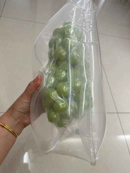 ✈️顺丰包邮到家来自于大连国营农场的核心产区，独有兰花香味 阳光玫瑰，现摘现发 全国顺丰到家礼盒包装 无损包装 商品图2