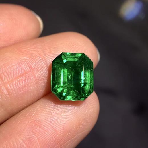 3.28ct 祖母绿裸石 商品图0