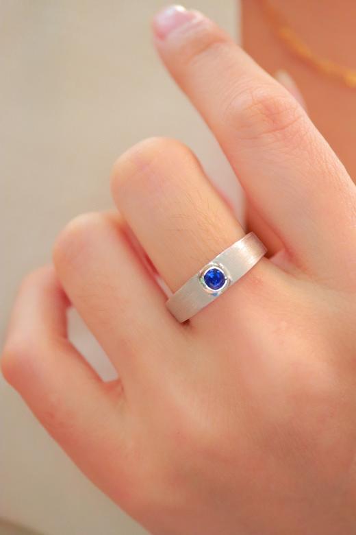 0.27ct 蓝宝石戒指 商品图8