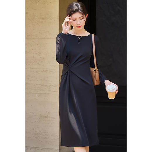 剩S 米思阳2026春季新款时尚修身显瘦连衣裙小众设计感气质裙子女3816 商品图2