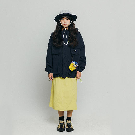 【福利特惠】ACMEITEM爱棵米 户外休闲夹克外套连帽宽松多口袋工装外套男女GAF3210913E 商品图3