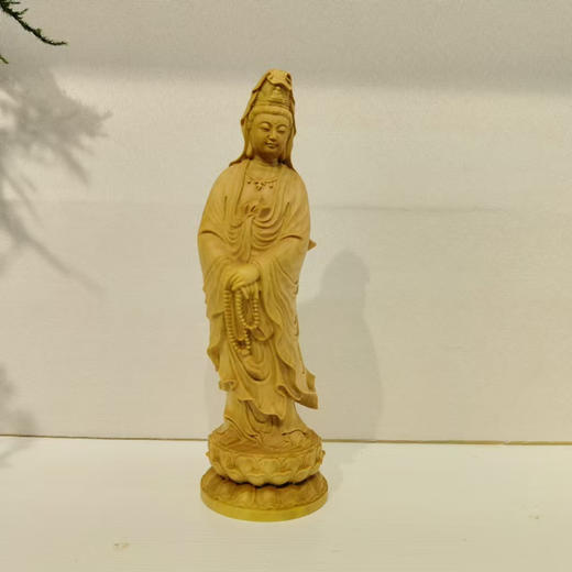 22cm原木自在观音（拿珠）黄杨木摆件 商品图0