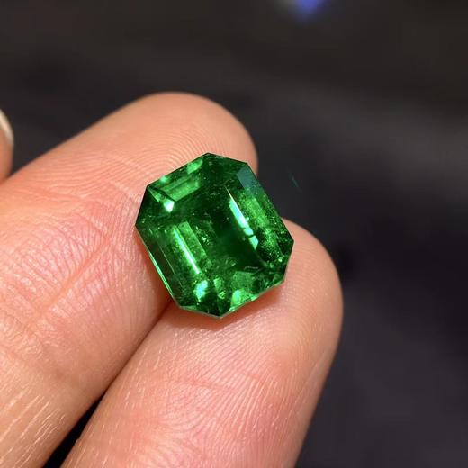 3.28ct 祖母绿裸石 商品图5