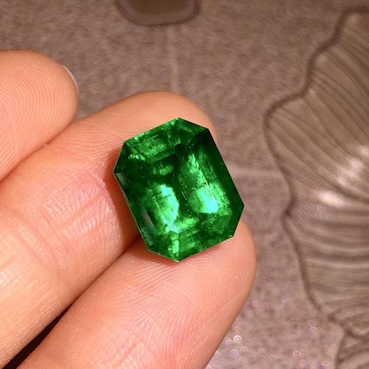 5.61ct 祖母绿裸石 商品图4