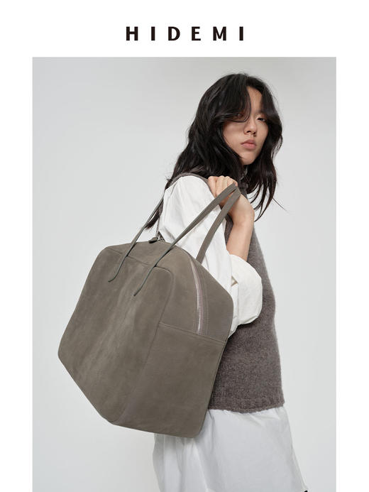 HIDEMI 经典款波士顿系列进口做旧复古感磨砂牛皮大号多用背包 大象灰/栗子棕 商品图11