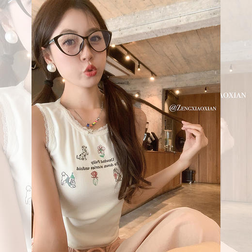 <曾小咸推荐>3.28现货秒杀 ！微信超特价！蕾丝领口背心 日常89.99 立减40 秒杀49.99！！ 商品图0