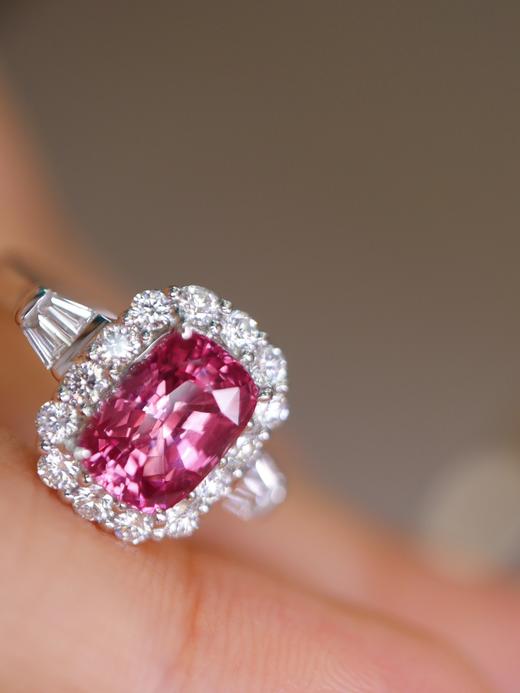 2.03ct 4.16g 蓝宝石戒指 商品图1