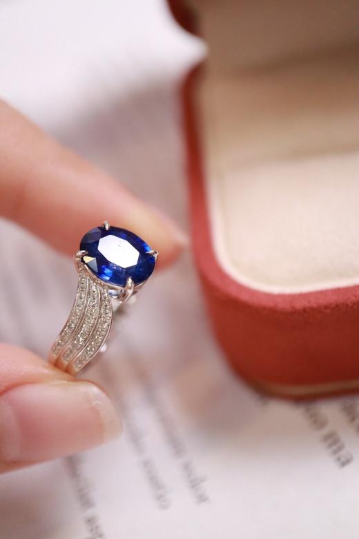 2.24ct 蓝宝石戒指 商品图2