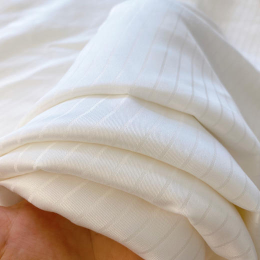 【多妈团购 纯捡漏100%蚕丝被子】出口欧洲KOKVK蚕丝被 100%蚕丝填充 又轻又软又蓬松 软糯亲肤~合作品牌（南通智锦） 工厂直发 商品图2