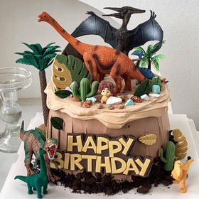 侏罗纪（提前1天预定）需自提，前面生日牌随机