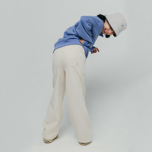 【品牌特惠】ACMEITEM爱棵米 户外女士休闲运动长裤可调节脚口绣花系绳长裤子GAF2020355E 商品图2