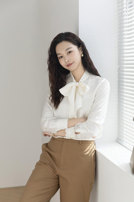 火桐hooton 温柔风飘带真丝衬衫YT2043 商品图4