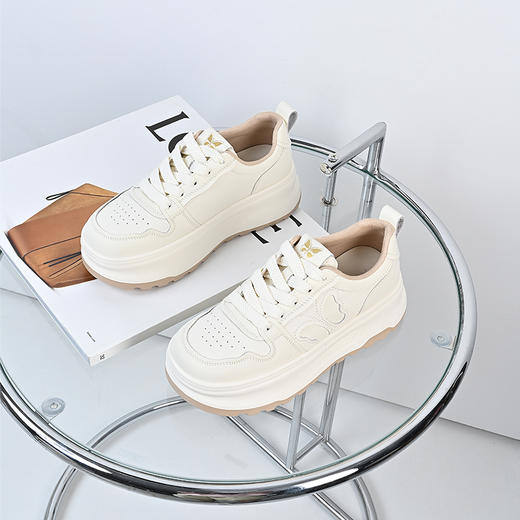 经典鲨2024年秋新款韩版牛皮革时尚拼色平底休闲鞋小白鞋女KW310-D37011 商品图3