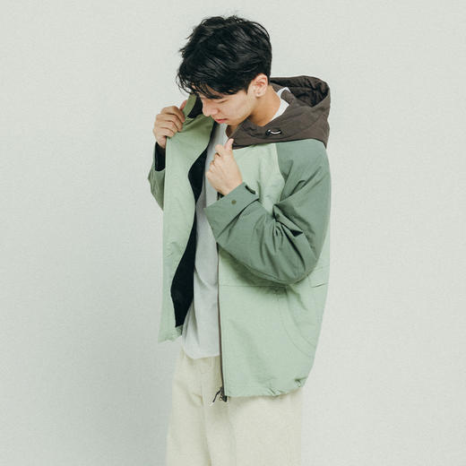 【品牌直发】ACMEITEM爱棵米 亲子户外防泼水拼色外套连帽休闲夹克上衣男女GAF3210868E 商品图2