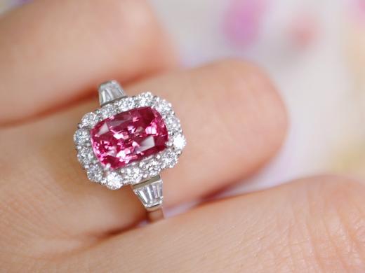 2.03ct 4.16g 蓝宝石戒指 商品图5